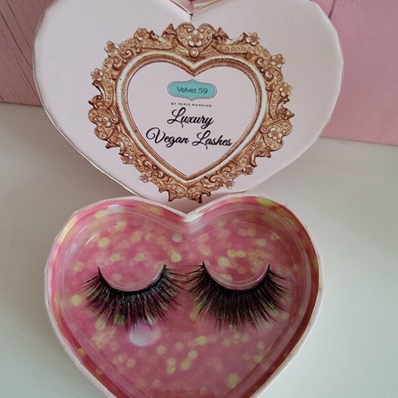 Velvet 59 Luxury Vegan False Eye Lashes Miss Barbie NEW - Picture 3 of 9